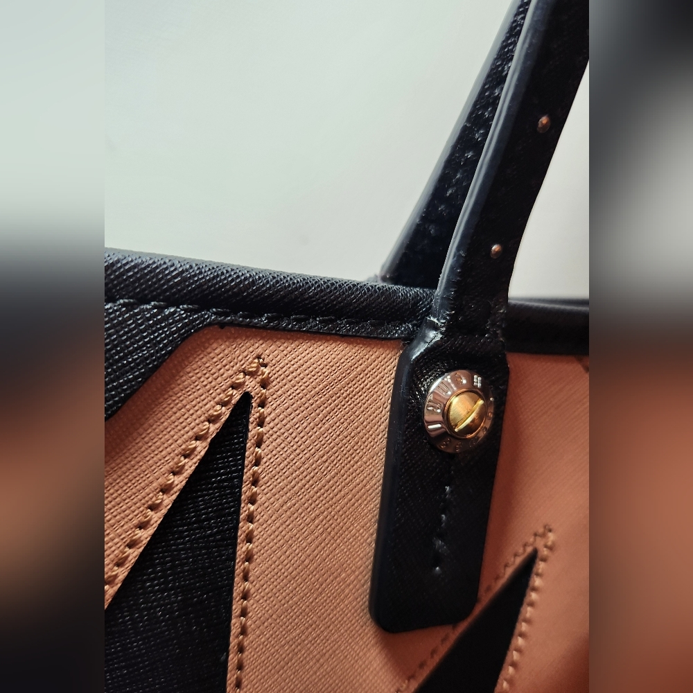 Henri bendel store front tote shoulder bag - Picture 6 of 8